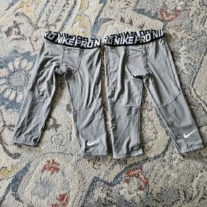 Lot of 2 Kids Nike Pro capri leggings size small & medium